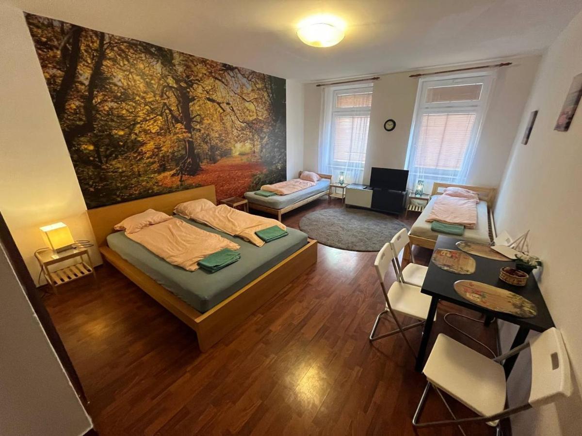 Apartments Spolkova Brno Bagian luar foto